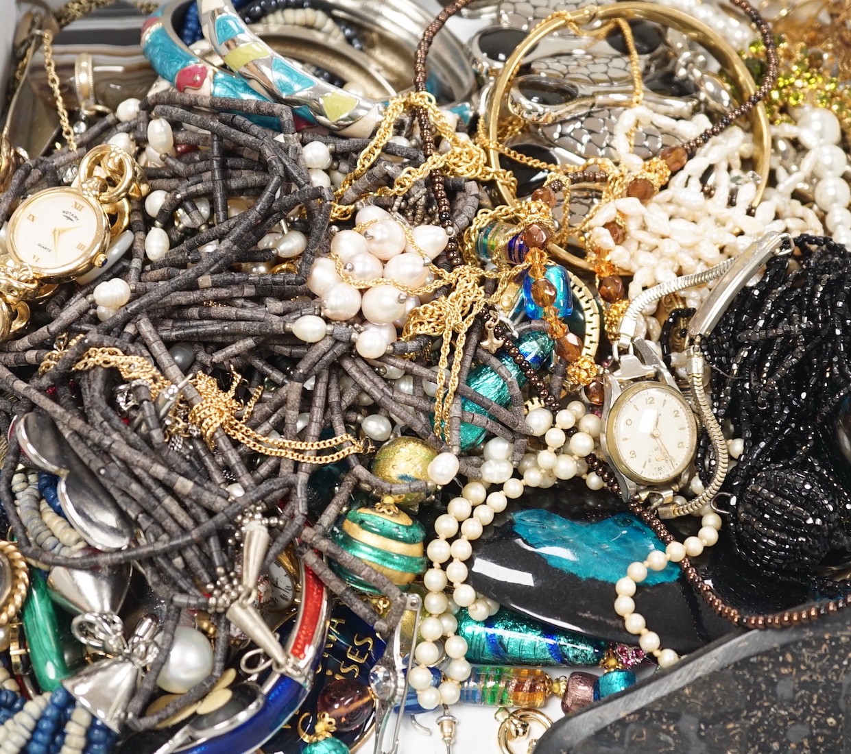 Assorted costume jewellery, including 9ct back and front locket, compass pendant, necklaces etc.